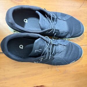 On Cloud  5terry Runner  Men's Black Athletic Shoes